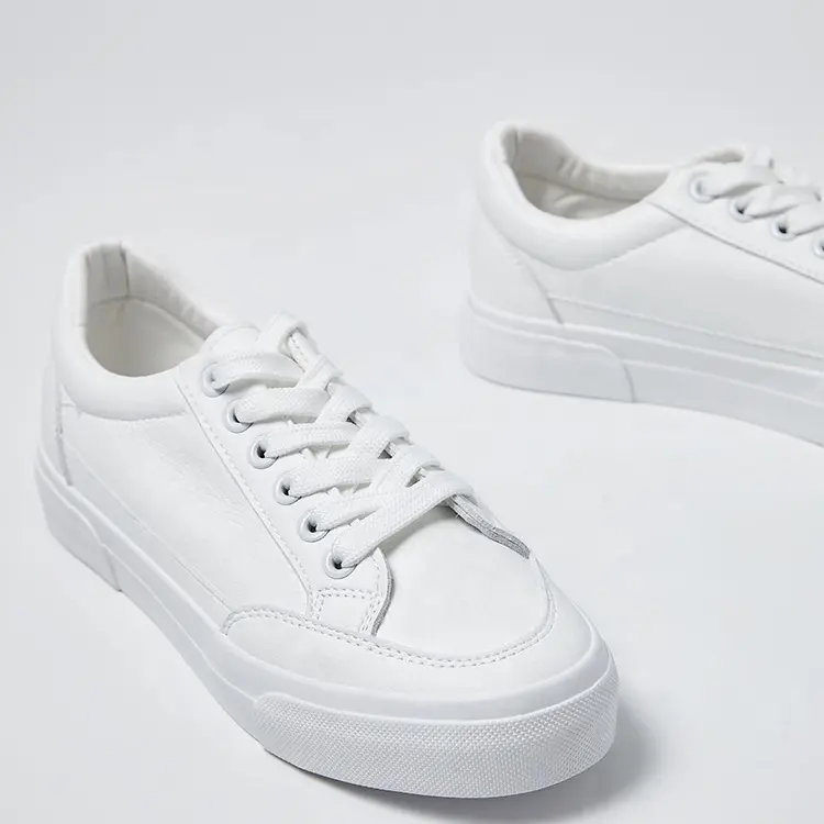 Outdoor Fashion Anti Slip Walking Sneakers White Flat Casual Shoes For Men Women